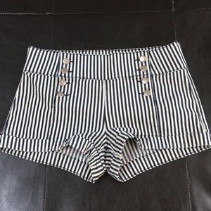Adorable Forever 21 Dark Blue and White Shorts!!